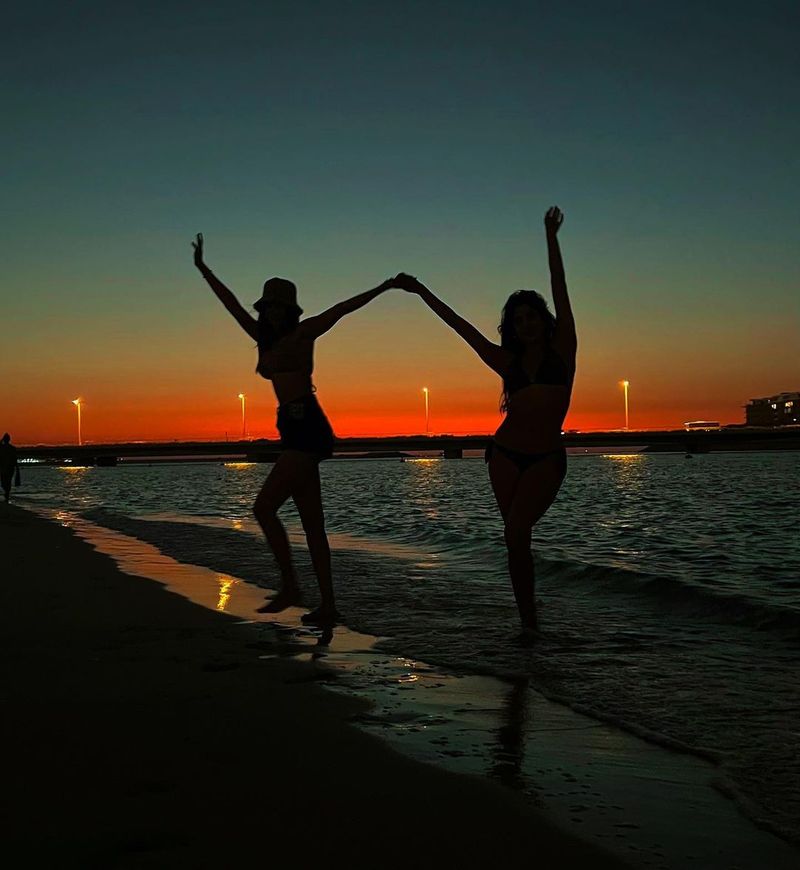 Jacqueline Fernandez, Janhvi Kapoor doing in Dubai; Check out their HOT BIKINI pictures RCB