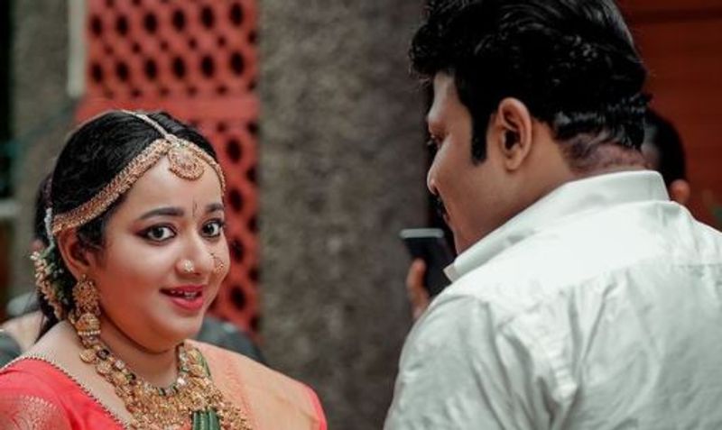vijay tv serial actress chandra lakshmanan marriage photos