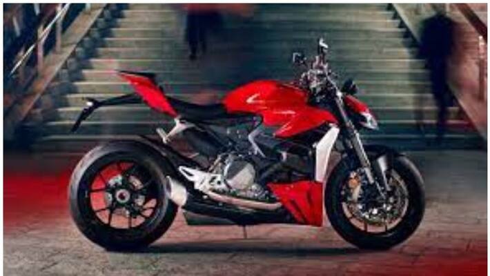 Ducati Streetfighter V2 breaks cover for India Ducati Streetfighter V2 breaks cover for India