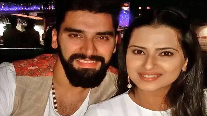 Chennai Express actor Nikitin Dheer to became a father, wife kratika sengar flaunt baby bump kpg Chennai Express actor Nikitin Dheer to became a father, wife kratika sengar flaunt baby bump kpg
