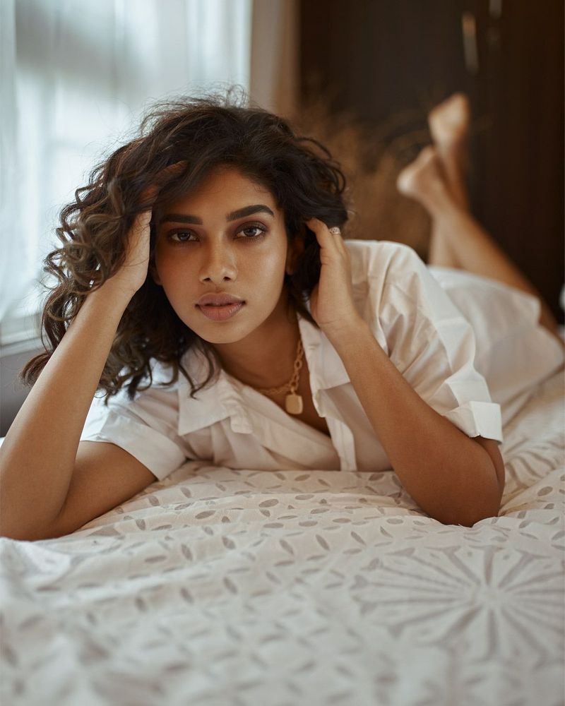 Dashing Dushara Vijayan over load hot photo gallery