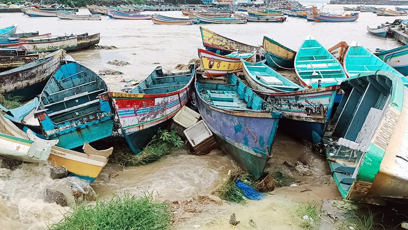 Rain Updates two day alert in Kerala train canceled