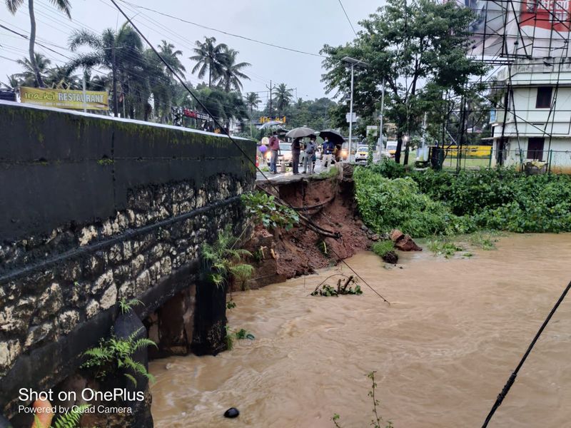 Rain Updates two day alert in Kerala train canceled