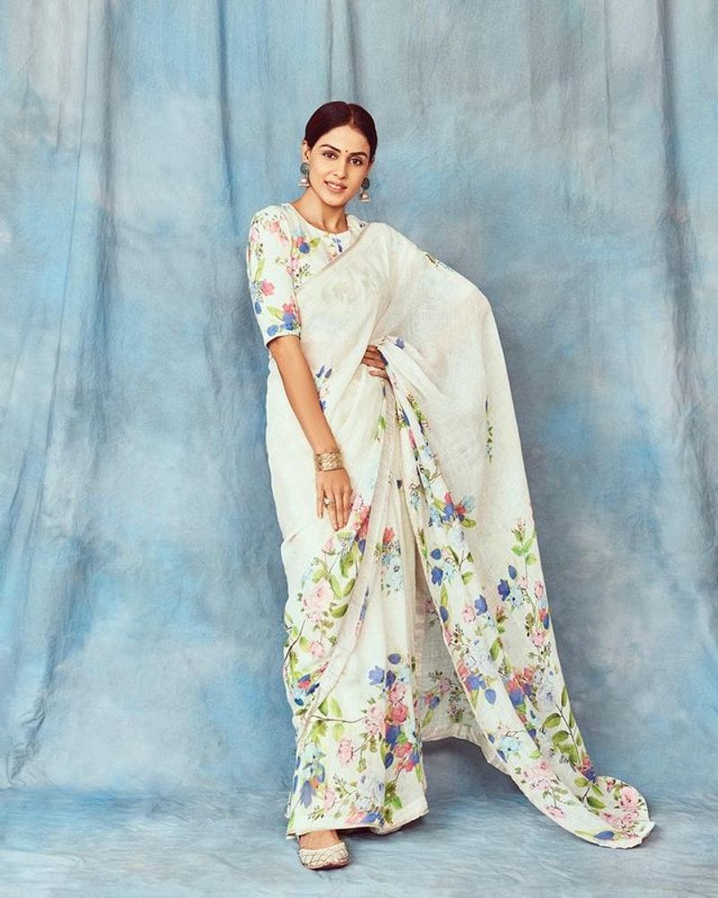 Bommarillu Actress Genelia latest saree look photos