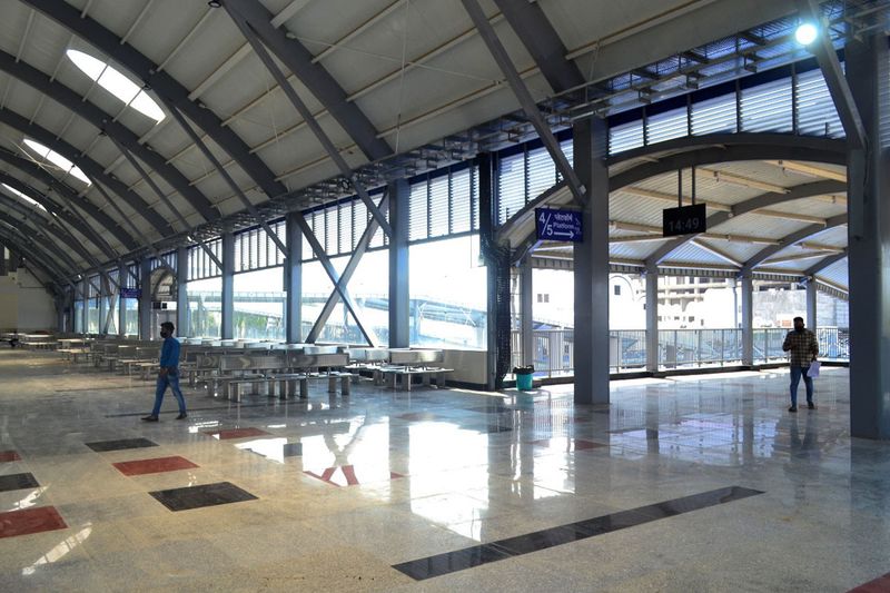 madhya pradesh, bhopal, habibganj railway station better facility than Mumbai, Delhi, pune, Bengaluru PM narendra Modi inaugurate on november 15 stb