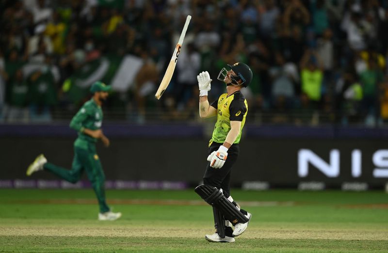 T20 Worldcup 2021: David Warner wife Candice Warner strong reply to SunRisers Hyderabad after