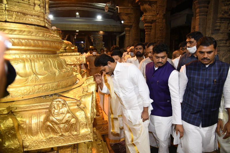 Union Home Minister Amit Shah Visits Tirumala Venkateshwara Swamy Temple