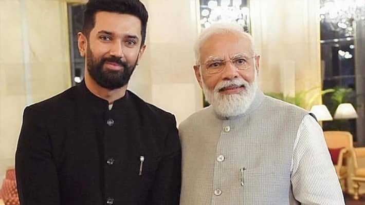 chirag paswan shared picture with PM Modi and says compared to his father ram vilas paswan chirag paswan shared picture with PM Modi and says compared to his father ram vilas paswan