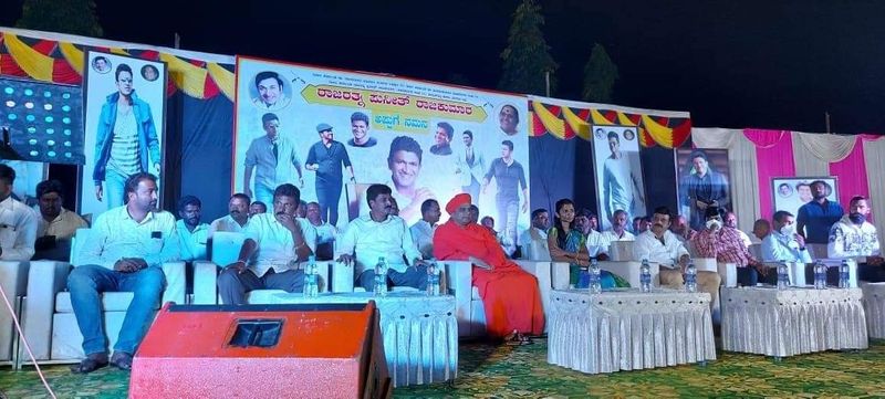 Ramesh Jarkiholi Feeling Emotional for Memories With Puneeth Rajkumar grg