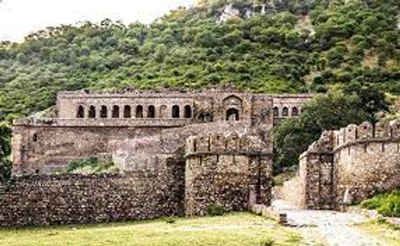 Travellers must visit this places in rajasthan alwar full details are here