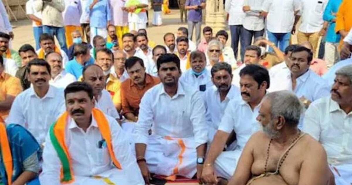 தமிழக பாஜக நிர்வாகிகள் மாற்றம்...? டெல்லியை  முற்றுகையிட்ட பாஜக மூத்த தலைவர்கள்..!