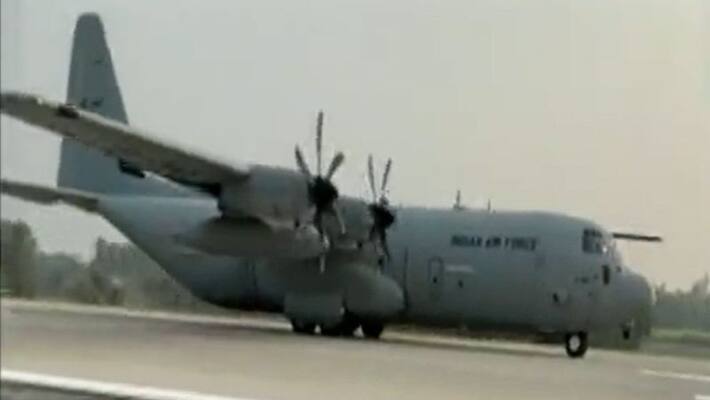 Pm modi inaugurate purvanchal expressway on november 16 heavy c 130 hercules landed pwt Pm modi inaugurate purvanchal expressway on november 16 heavy c 130 hercules landed pwt