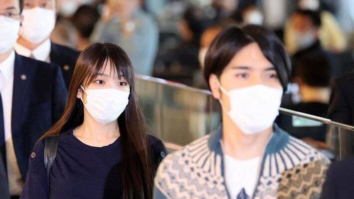 Former princess Mako leaves Japan for US after giving up royal title Former princess Mako leaves Japan for US after giving up royal title