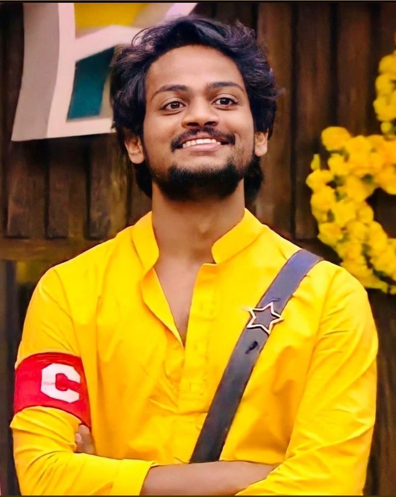 bigg boss telugu 5 jessy got eliminated and carries love message from shanmukh to deepthi sunaina