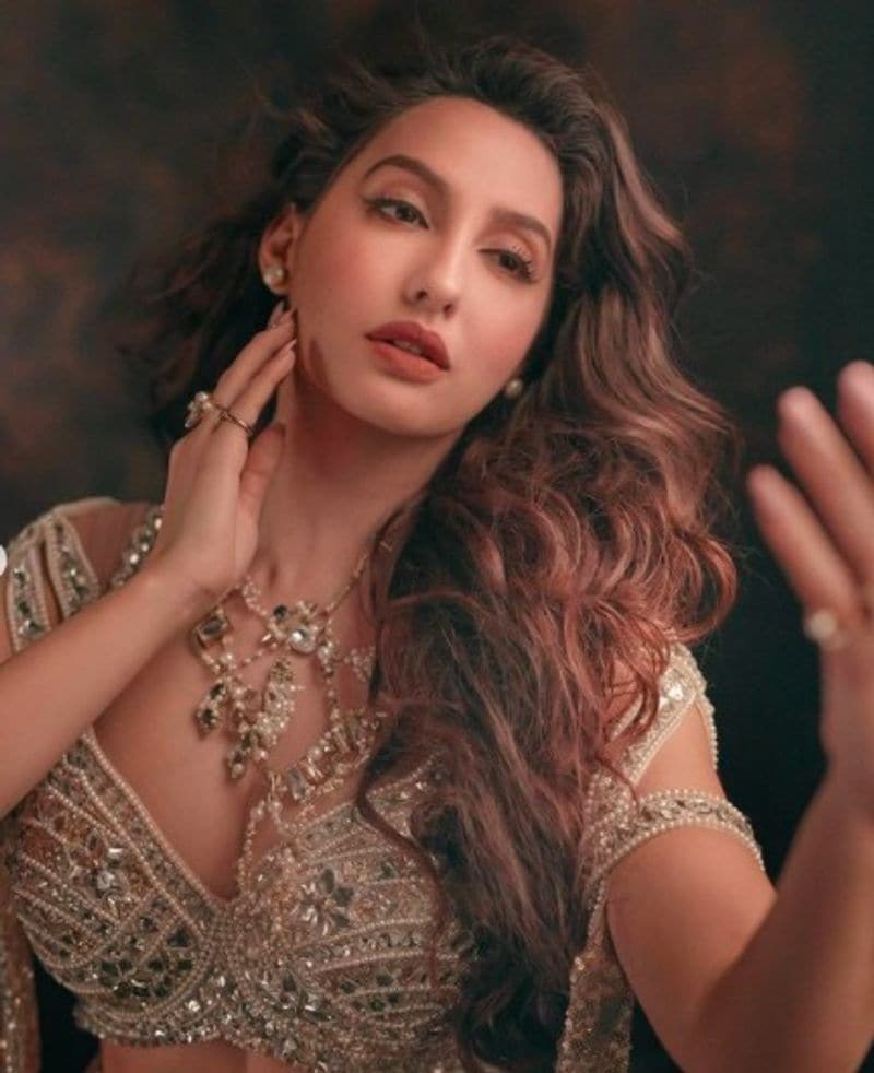 Nora fatehi new looks grab attention of all fans bjc