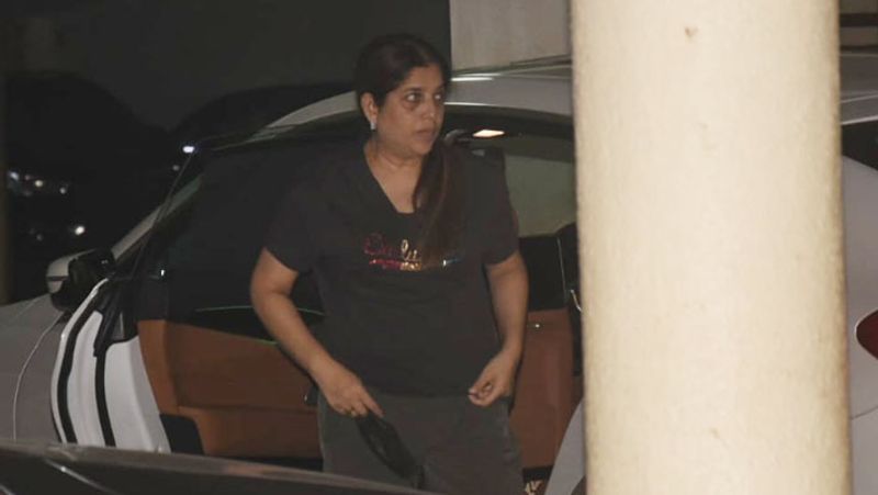 neelam kothari father prayer meet, neetu singh ekta kapoor and these bollywood celebs attend KPJ