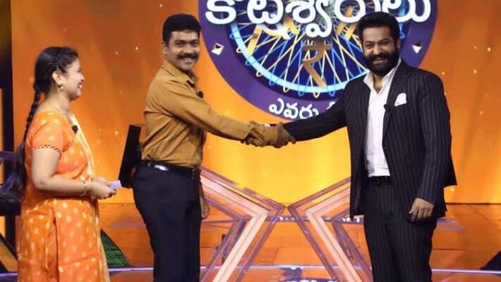 EMK show 1 crore winner back ground and details EMK show 1 crore winner back ground and details