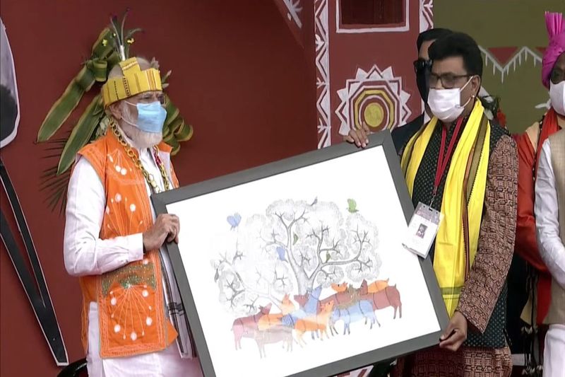 madhya pradesh, pm narendra modi in bhopal attend janjatiya gaurav divas jamburi maidan, grand welcome stb