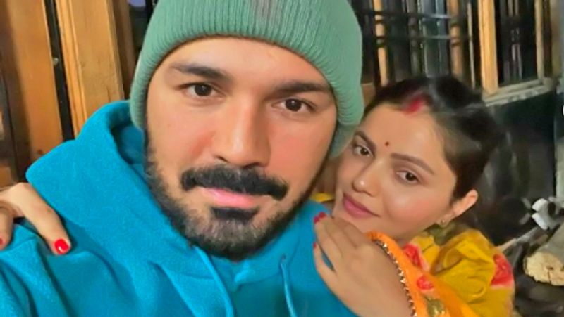 rubina dilaik sit on husband abhinav shukla lap in bikini kpg