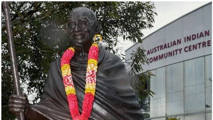 mahatma Gandhi s statue gifted by India has been vandalised in Australia bsm mahatma Gandhi s statue gifted by India has been vandalised in Australia bsm