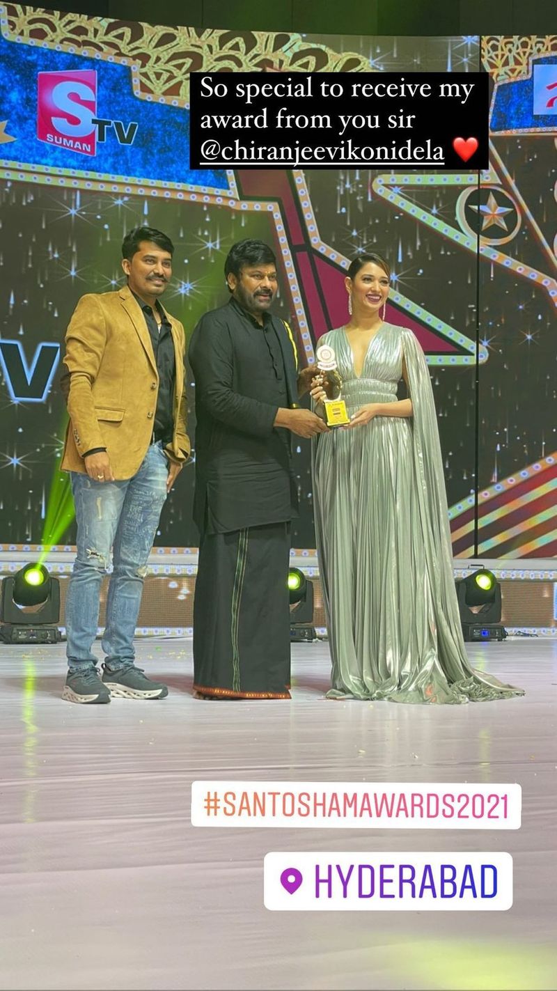 tamannah cleevage show in silver color wear pics goes viral