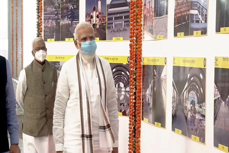 madhya pradesh, PM Narendra Modi in Bhopal, inaugrates rani kamlapati railway station stb