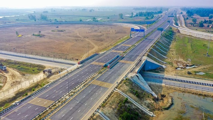 Modi tweets on Purvanchal Expressway launch today bmm Modi tweets on Purvanchal Expressway launch today bmm