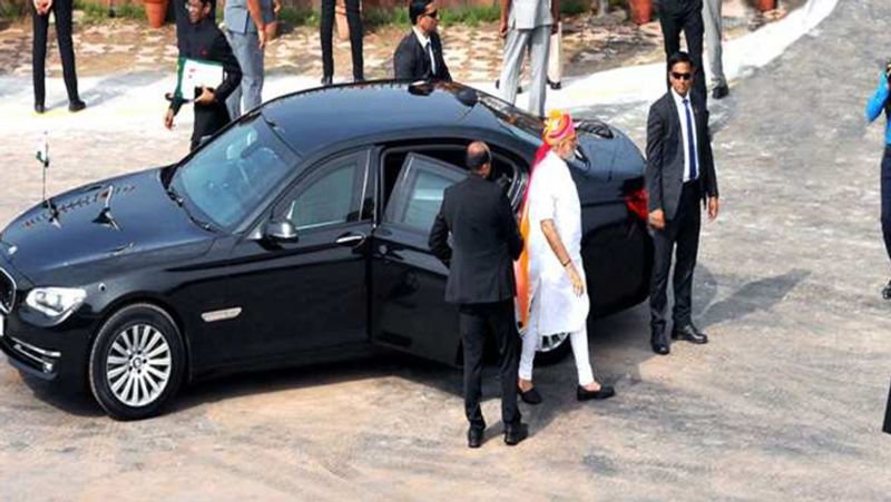PM Modi travels in Bhopal in Toyota Land Cruiser twice the speed of superfast train, 360 degree view,auto news