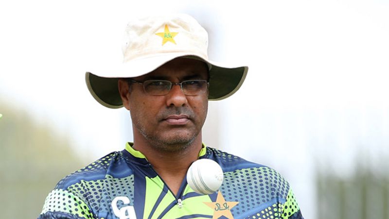Waqar Younis Birthday: Pakistan bowling legend life facts dva