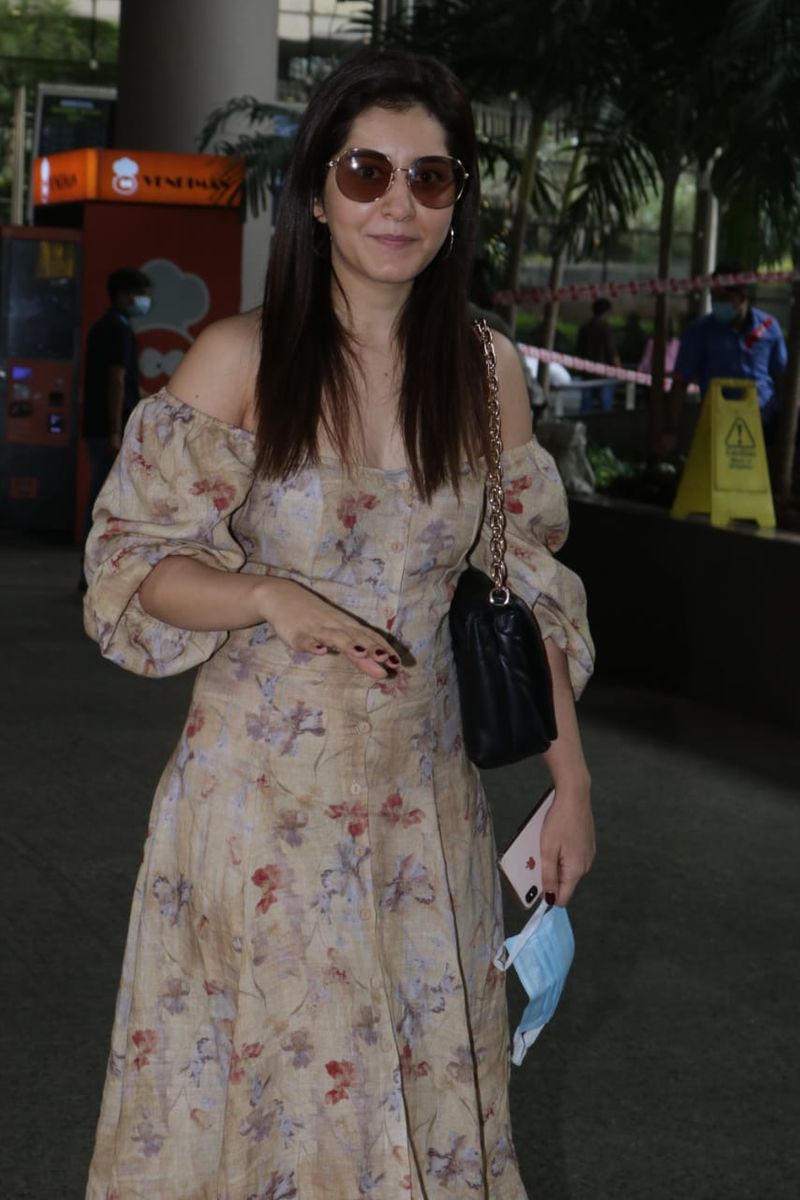 Sara Ali Khan gym look to Nora Fatehi desi avatar have a look at what the stars were doing in the city drb