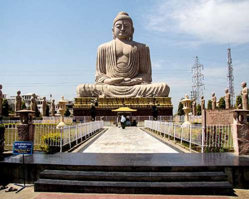 Travellers must visit this places in bihar tour full details are here
