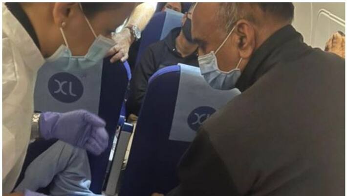 union minister gave emergency treatment to passenger on indigo flight union minister gave emergency treatment to passenger on indigo flight