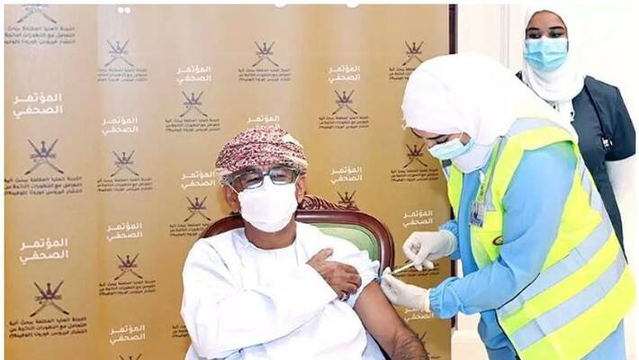 Oman Health Minister received third dose covid vaccine Oman Health Minister received third dose covid vaccine