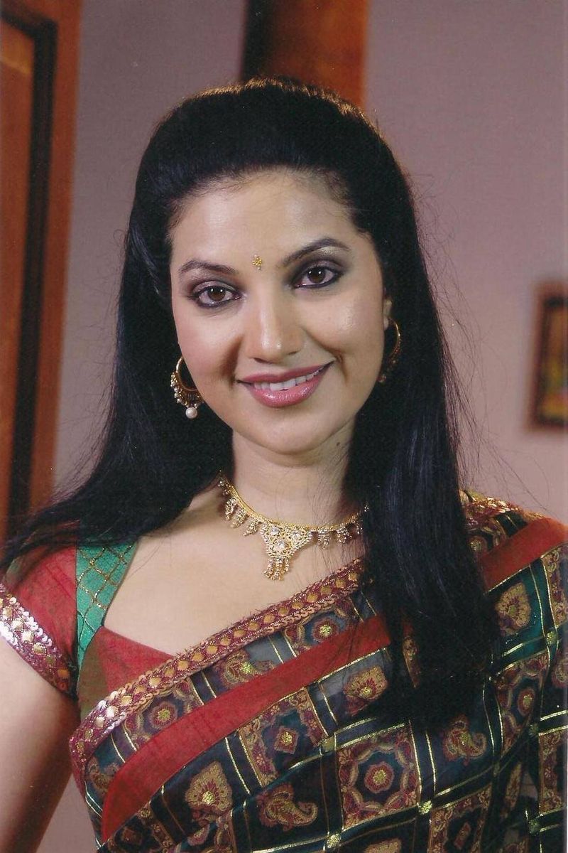Kannada actress and former BJP leader Bhavana Ramanna joins Congress mah