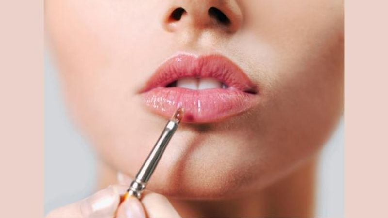 How to protect your lipstick though wearing masks