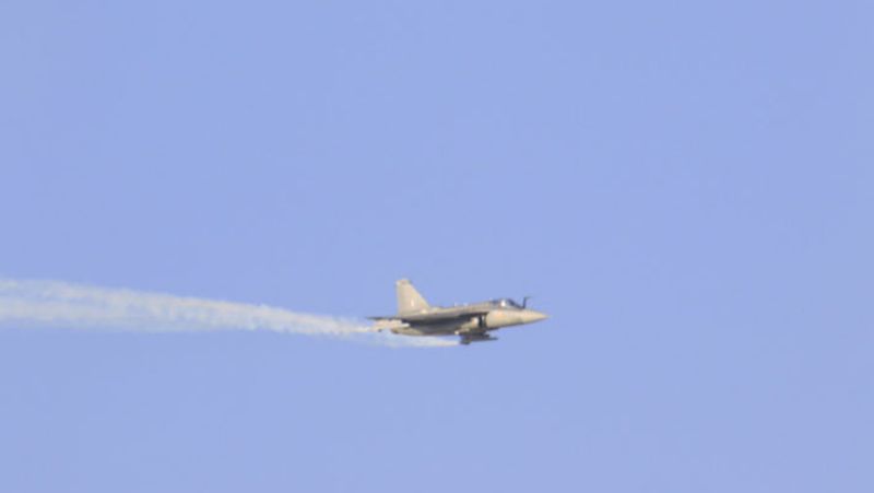 Dubai Airshow, Incredible performance of Tejas and Surya Kiran aircraft of Indian Air Force KPA