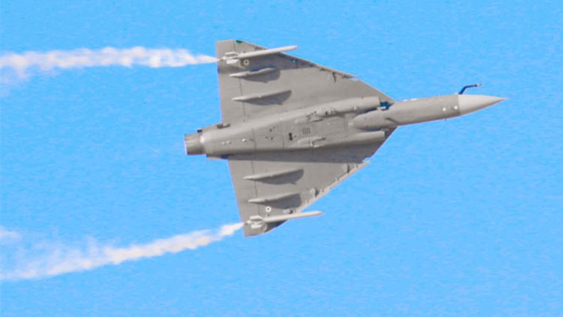 Dubai Airshow, Incredible performance of Tejas and Surya Kiran aircraft of Indian Air Force KPA