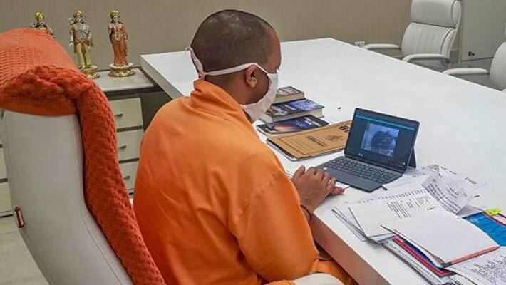 yogi adityanath cabinet big decision Government will give tablet and smartphone to youth yogi adityanath cabinet big decision Government will give tablet and smartphone to youth