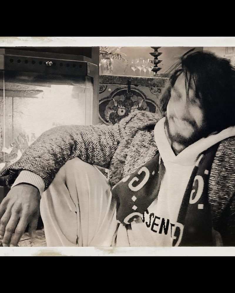 Ranveer Singh and Deepika Paducone shares couple photos in almora BRD