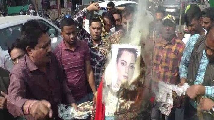 madhya pradesh, bollywood actress Kangana Ranaut controversial remarks on Mahatma Gandhi, Congress protests in Bhopal, demands to withdraw Padma Shri stb madhya pradesh, bollywood actress Kangana Ranaut controversial remarks on Mahatma Gandhi, Congress protests in Bhopal, demands to withdraw Padma Shri stb