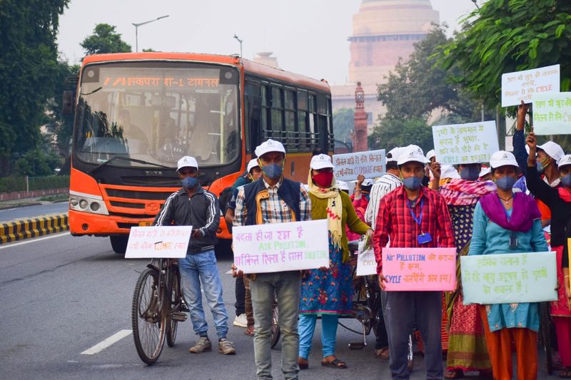 Supreme court criticize central and sate governments in delhi air pollution case