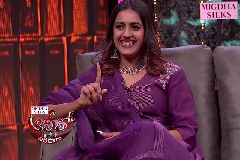 mega daughter niharika participates in a talk show made interesting comments