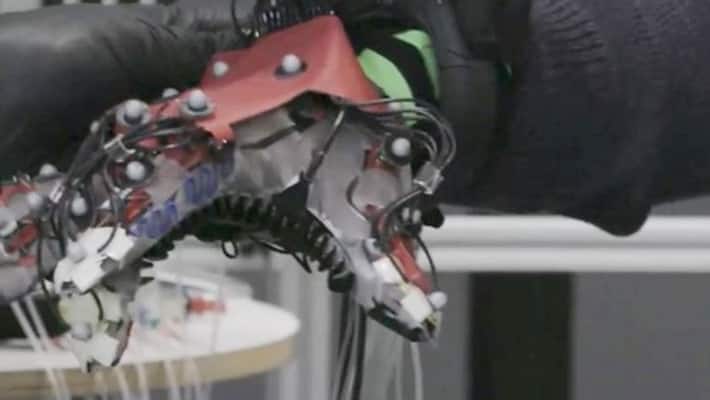 Mark Zuckerberg tries out haptic glove that will make one feel objects in metaverse watch video gcw Mark Zuckerberg tries out haptic glove that will make one feel objects in metaverse watch video gcw