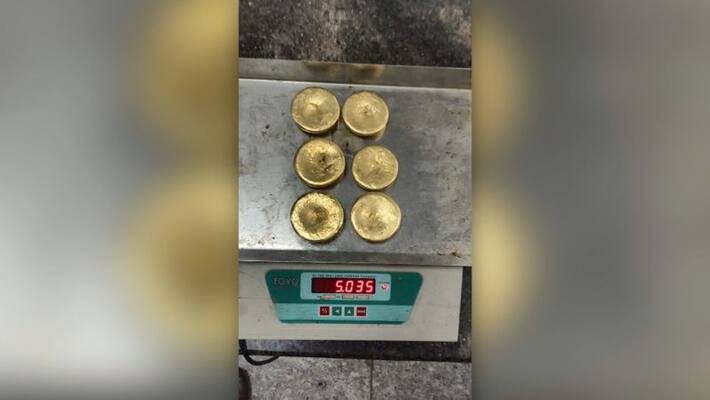 gold caught in karipur airport gold caught in karipur airport