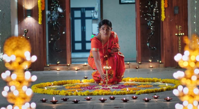 Karthik doubts Deepas unusual behaviour and confronts her in todays Karthika deepam serial episode
