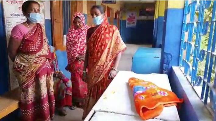 new born detained for 3 hours from mother due to money bmm new born detained for 3 hours from mother due to money bmm