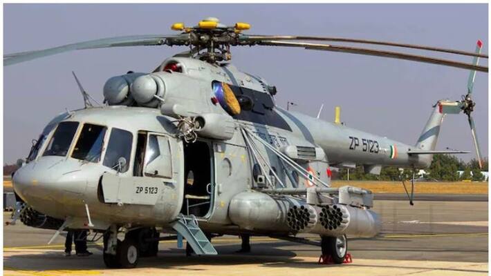 indian air force helicopter crash lands in Arunachal, pilots and crew safe indian air force helicopter crash lands in Arunachal, pilots and crew safe