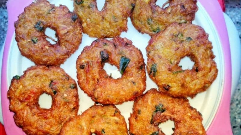 Crunchy sorakaya vada recipe and full preparation details are here