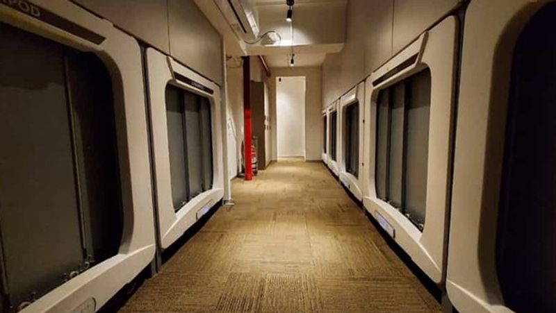 country first Pod Hotel was started by the Indian Railways at the Mumbai station kpn