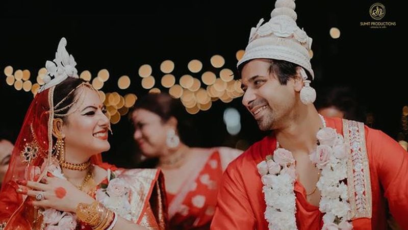 Puja Banerjee Wedding Album, Varmala and other marriage rituals Photos kpg